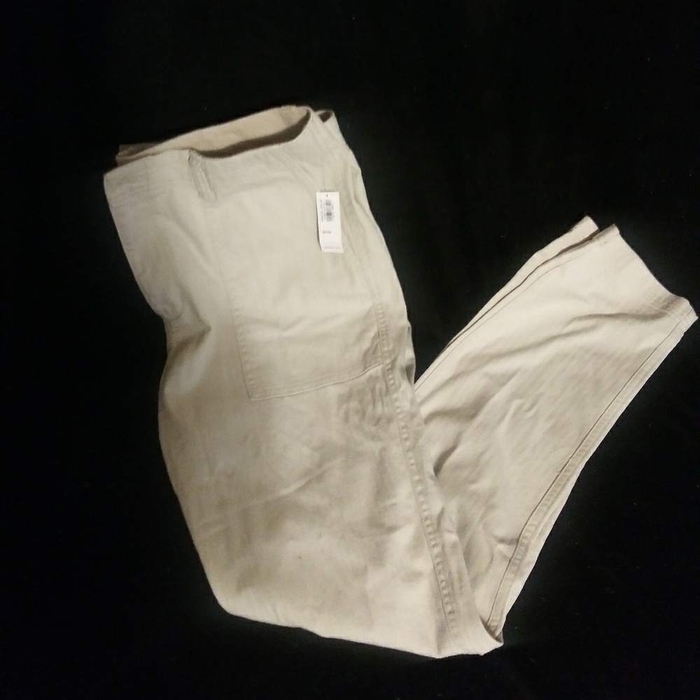 Brand New Men's Old Navy Pants